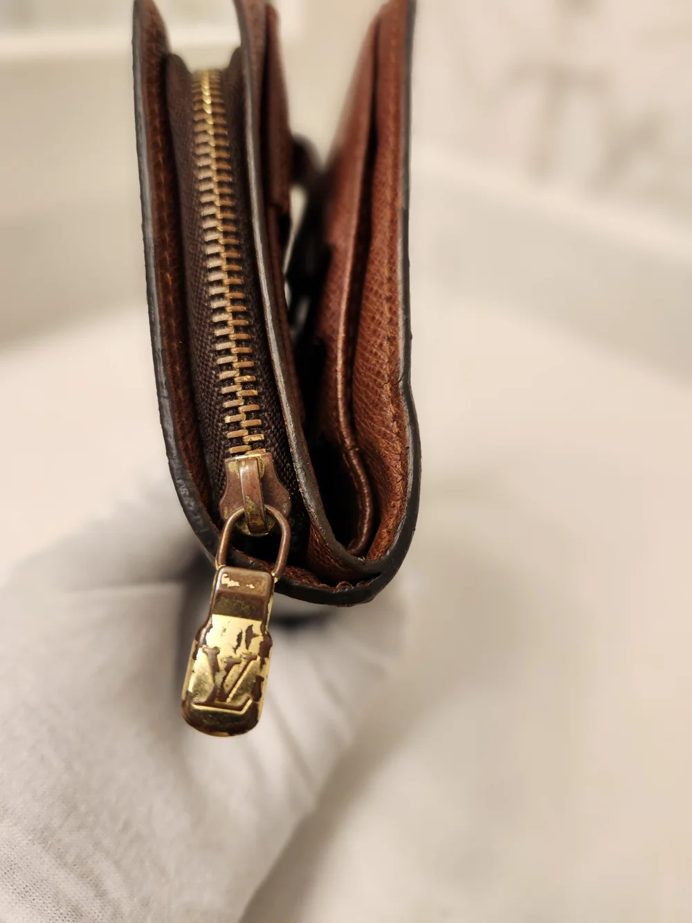 Louis Vuitton Monogram Canvas Zip Compact Wallet With Dustbag